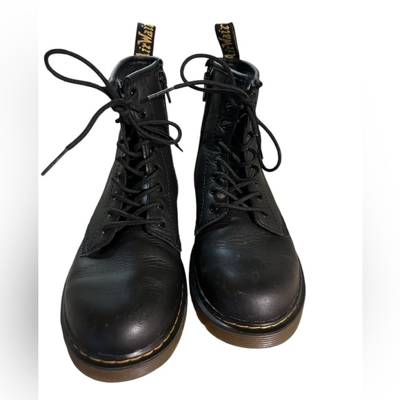Awesome Black Dr. Martens Women's Size 5 - Picture 1 of 4